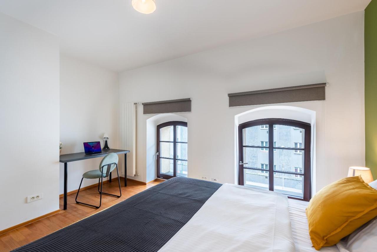 Apartment With Balcony And Parking Near The Prague Museum Exterior foto